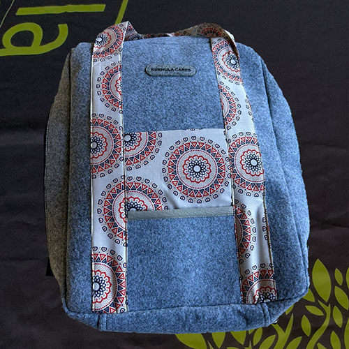 Mzansi Felt Laptop Bag - Image 8